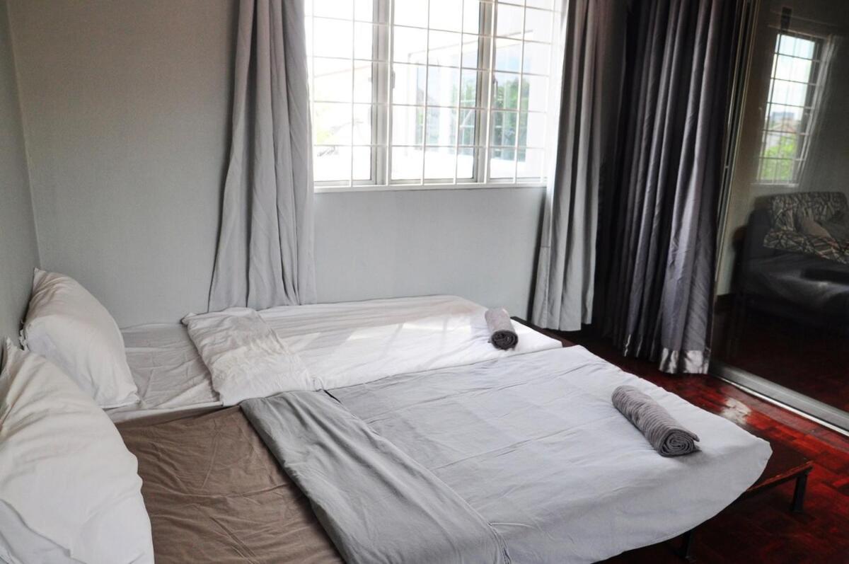 Grayhaus Spacious Bungalow & Garden Villa - Ss3 Petaling Jaya, Near Sunway - Stay Only No Events Екстер'єр фото