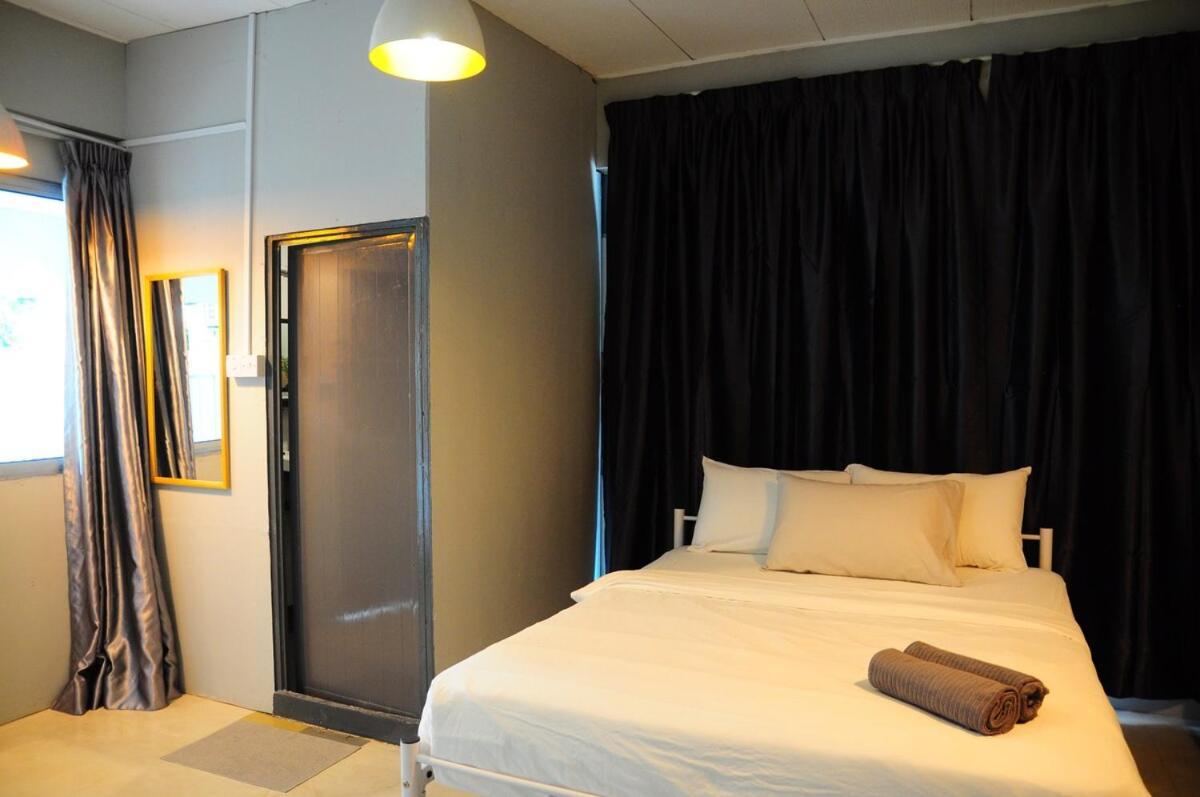 Grayhaus Spacious Bungalow & Garden Villa - Ss3 Petaling Jaya, Near Sunway - Stay Only No Events Екстер'єр фото