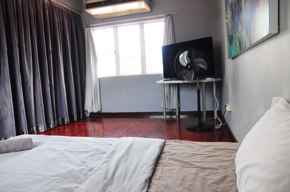 Grayhaus Spacious Bungalow & Garden Villa - Ss3 Petaling Jaya, Near Sunway - Stay Only No Events Екстер'єр фото