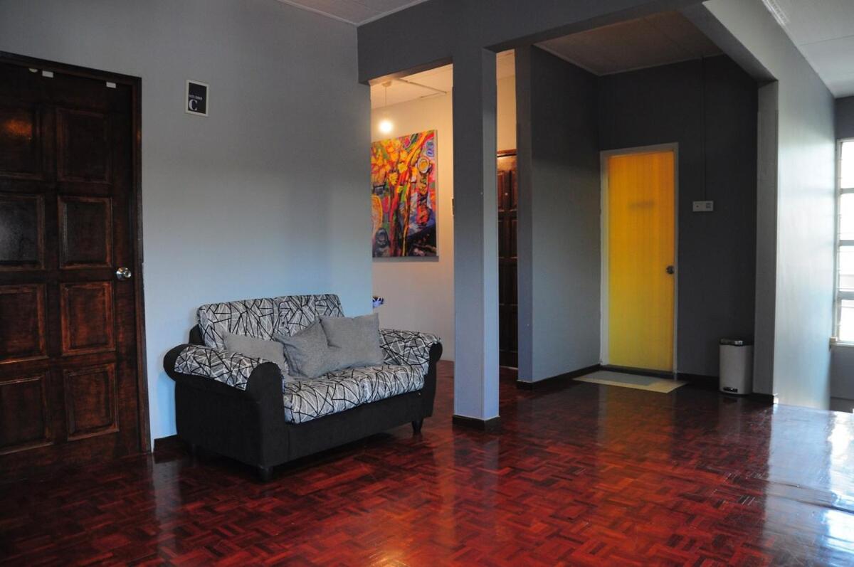Grayhaus Spacious Bungalow & Garden Villa - Ss3 Petaling Jaya, Near Sunway - Stay Only No Events Екстер'єр фото